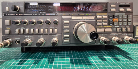 Yaesu FT-767GX met tafel microfoon (Occasion)