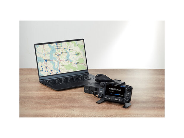 Icom ID-5200E